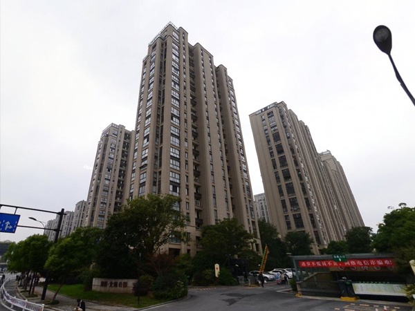 杭州德信北海公園小區(qū)護欄、欄桿、百葉窗定制案例