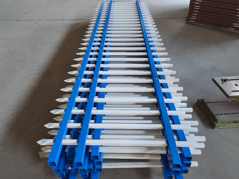 小區(qū)鍍鋅護(hù)欄 小區(qū)鍍鋅護(hù)欄