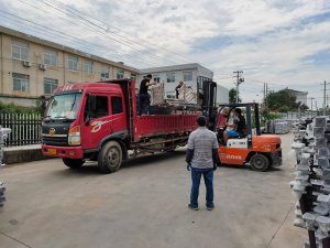 金用護欄2020年7月22日鋁合金百葉窗發貨! 金用護欄2020年7月22日鋁合金百葉窗發貨!