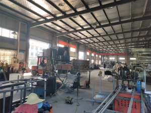 金用護欄2020年8月17日鋅鋼百葉窗裝車發貨! 金用護欄2020年8月17日鋅鋼百葉窗裝車發貨!