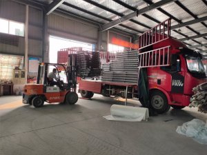 金用護欄2020年9月1日鋁合金玻璃護欄發貨！