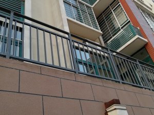 這幾種陽臺(tái)欄桿，最受采購(gòu)人員的青睞！