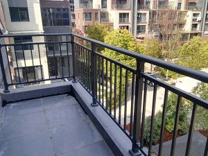 鋅鋼陽臺護(hù)欄廠家怎么選,這三點(diǎn)很重要! 鋅鋼陽臺護(hù)欄廠家怎么選,這三點(diǎn)很重要!