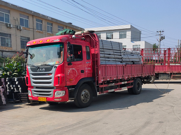 金用護欄2020年10月19日鋅鋼陽臺護欄發貨! 金用護欄2020年10月19日鋅鋼陽臺護欄發貨!