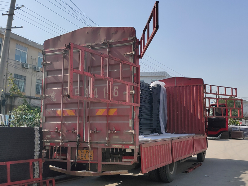 金用護(hù)欄2020年10月23日飄窗護(hù)欄發(fā)貨! 金用護(hù)欄2020年10月23日飄窗護(hù)欄發(fā)貨!