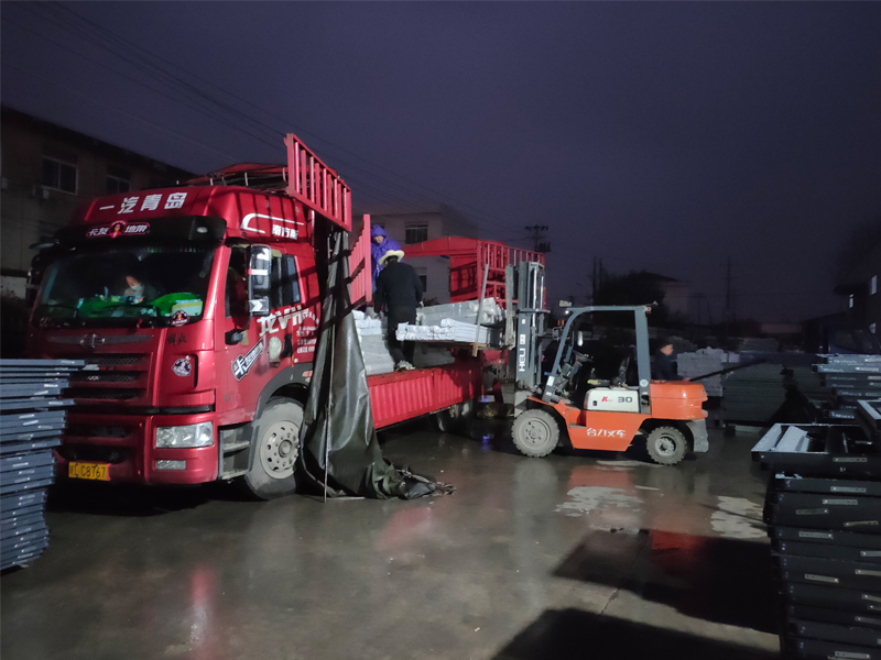 金用護欄2020年11月23日上午鋅鋼陽臺護欄發(fā)貨! 金用護欄2020年11月23日上午鋅鋼陽臺護欄發(fā)貨!