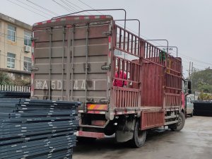 金用護欄2020年11月24日上午鋅鋼百葉窗發(fā)貨!  金用護欄2020年11月24日上午鋅鋼百葉窗發(fā)貨!