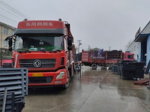 金用護欄2020年12月2日鋁合金百葉窗發(fā)貨! 金用護欄2020年12月2日鋁合金百葉窗發(fā)貨!