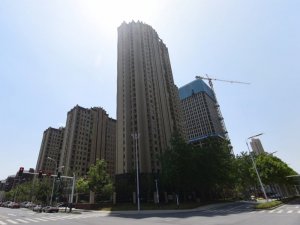 合肥名門湖語小區百葉窗、空調護欄、樓梯扶手定制 合肥名門湖語小區百葉窗、空調護欄、樓梯扶手定制