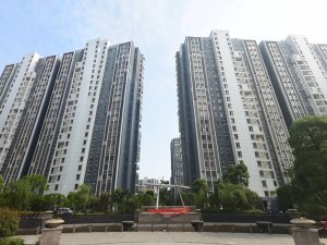 合肥銀領時代小區(qū)百葉窗、樓梯扶手定制 合肥銀領時代小區(qū)百葉窗、樓梯扶手定制