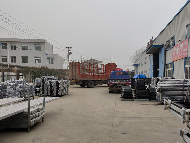 金用護欄2021年1月25日鋅鋼陽臺護欄發貨! 金用護欄2021年1月25日鋅鋼陽臺護欄發貨!