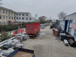 金用護欄2021年2月28日上午鋅鋼百葉窗發(fā)貨! 金用護欄2021年2月28日上午鋅鋼百葉窗發(fā)貨!