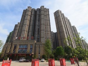 六安東方藍海小區(qū)百葉窗、樓梯扶手定制