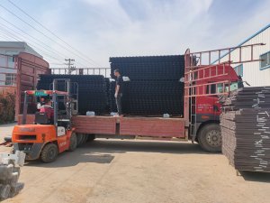 金用護欄2021年3月24日鋅鋼圍墻護欄發貨! 金用護欄2021年3月24日鋅鋼圍墻護欄發貨!