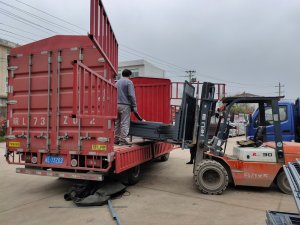 金用護欄2021年4月2日鋁合金百葉窗發貨! 金用護欄2021年4月2日鋁合金百葉窗發貨!