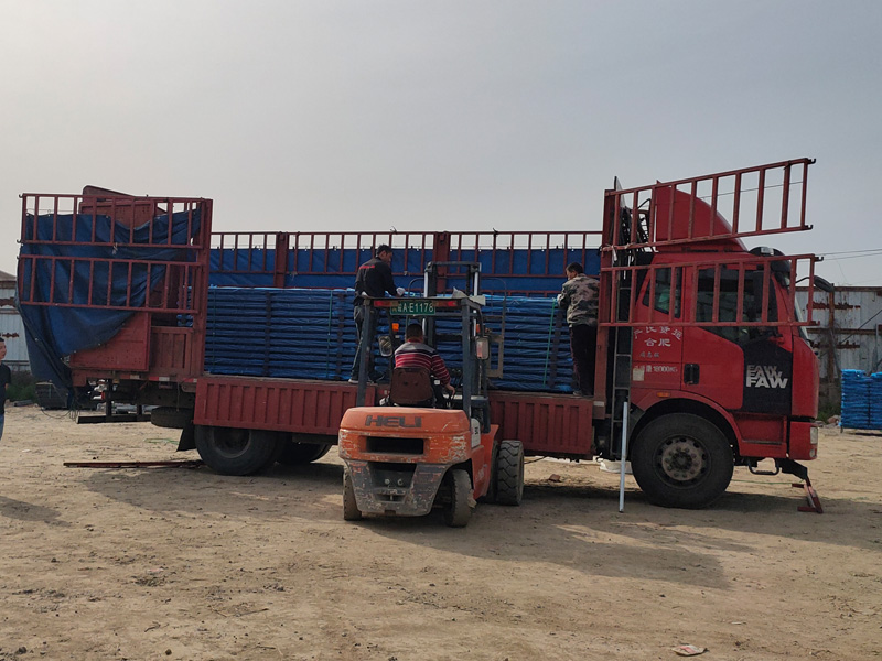 金用護(hù)欄2021年4月17日鋅鋼陽(yáng)臺(tái)護(hù)欄發(fā)貨! 金用護(hù)欄2021年4月17日鋅鋼陽(yáng)臺(tái)護(hù)欄發(fā)貨!