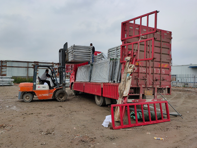 金用護欄2021年4月21日鋅鋼陽臺護欄發(fā)貨! 金用護欄2021年4月21日鋅鋼陽臺護欄發(fā)貨!