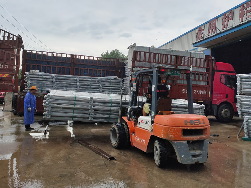 金用護(hù)欄2021年7月16日鋅鋼陽臺護(hù)欄發(fā)貨! 金用護(hù)欄2021年7月16日鋅鋼陽臺護(hù)欄發(fā)貨!