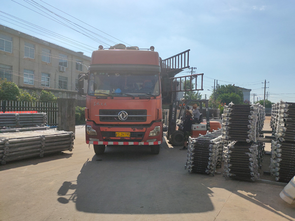 金用護欄2021年8月9日鋅鋼圍墻護欄發貨！