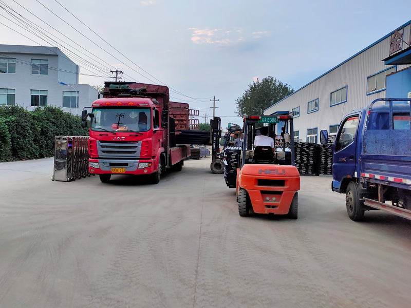 金用護欄2021年9月10日鋅鋼百葉窗發貨！