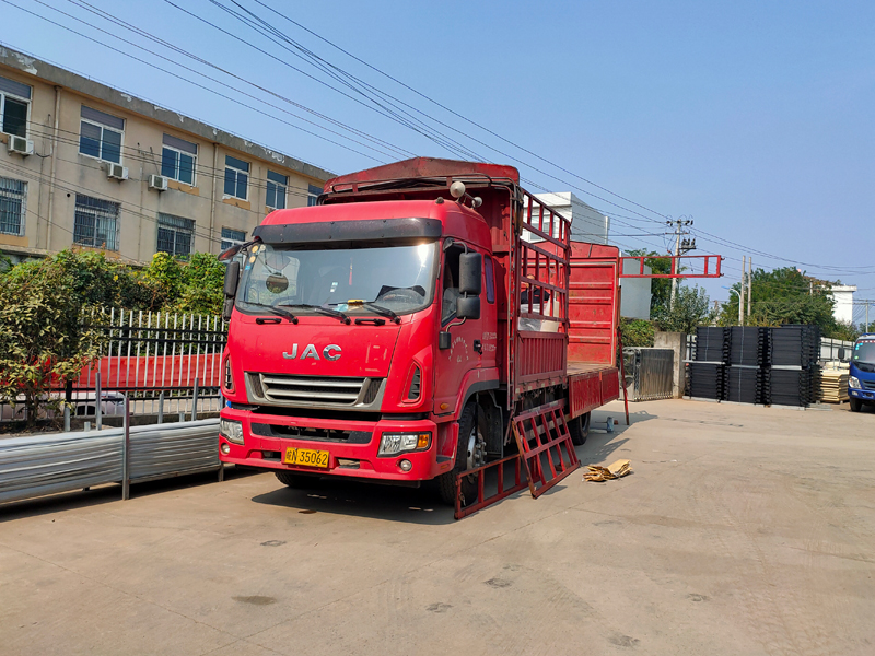 金用護(hù)欄2021年9月17日鋅鋼陽臺護(hù)欄發(fā)貨! 金用護(hù)欄2021年9月17日鋅鋼陽臺護(hù)欄發(fā)貨!