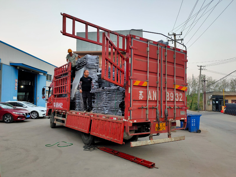 金用護欄2021年9月22日鋅鋼護窗欄桿發貨！