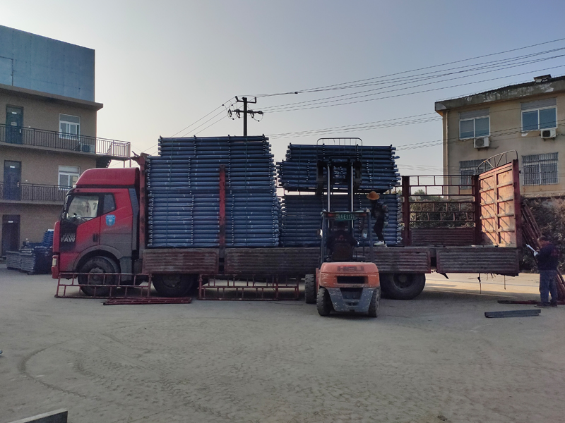 金用護(hù)欄2021年11月30日鋁合金玻璃欄桿發(fā)貨! 金用護(hù)欄2021年11月30日鋁合金玻璃欄桿發(fā)貨!