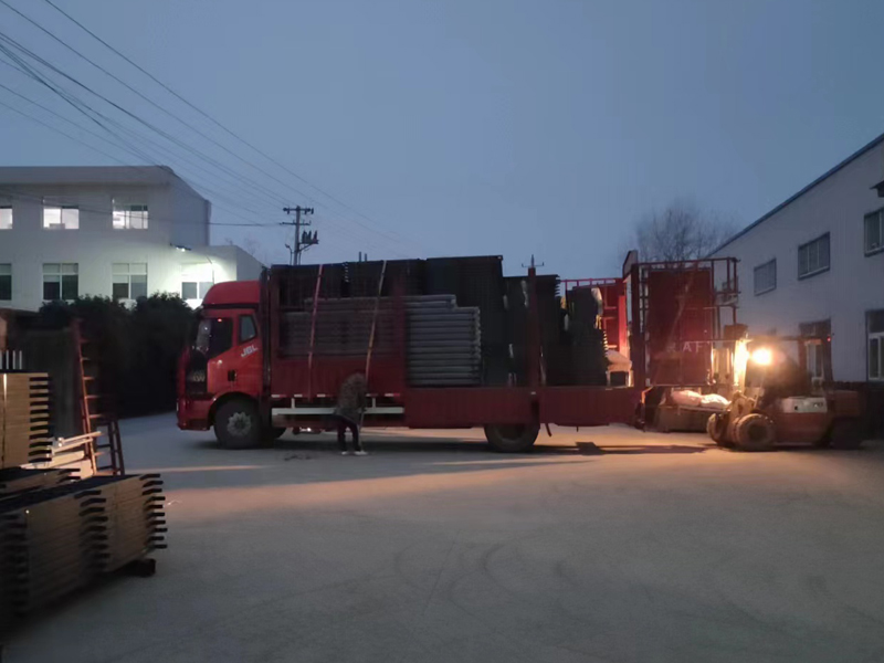 金用護欄2022年12月30日鋅鋼空調護欄裝車發貨! 金用護欄2022年12月30日鋅鋼空調護欄裝車發貨!