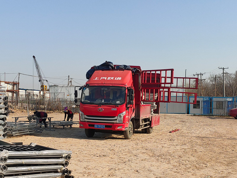 金用護欄2023年3月15日鋅鋼百葉窗裝車發(fā)貨! 金用護欄2023年3月15日鋅鋼百葉窗裝車發(fā)貨!