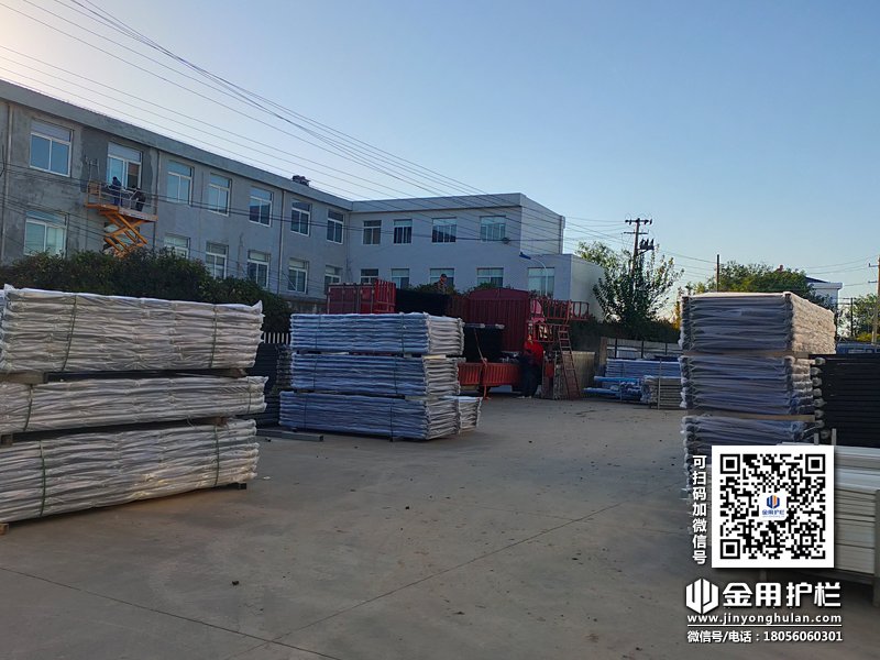 2023年11月6日鋅鋼圍墻護(hù)欄裝車發(fā)貨！