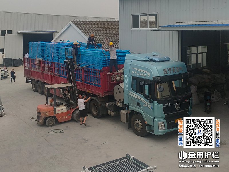 2025年7月15日鋅鋼陽(yáng)臺(tái)欄桿裝車發(fā)貨! 2025年7月15日鋅鋼陽(yáng)臺(tái)欄桿裝車發(fā)貨!